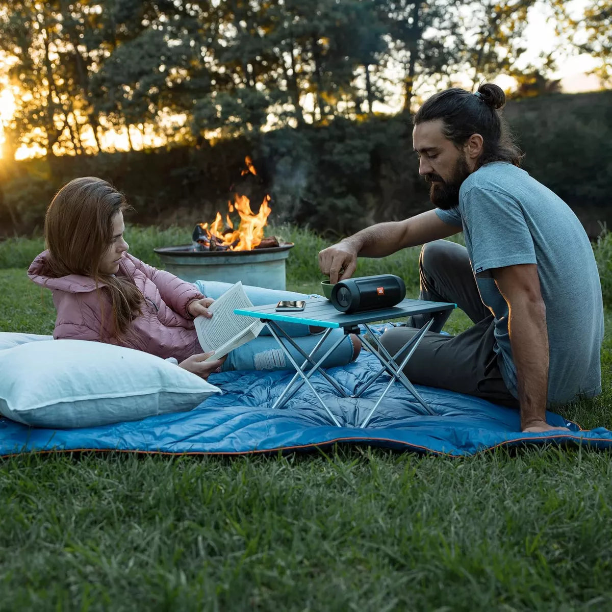 Naturehike FT08 Portable Camping Table, Ultralight Aluminum Folding Beach Table with Carry Bag for Outdoor Cooking, Picnic, Camp, Boat, Travel