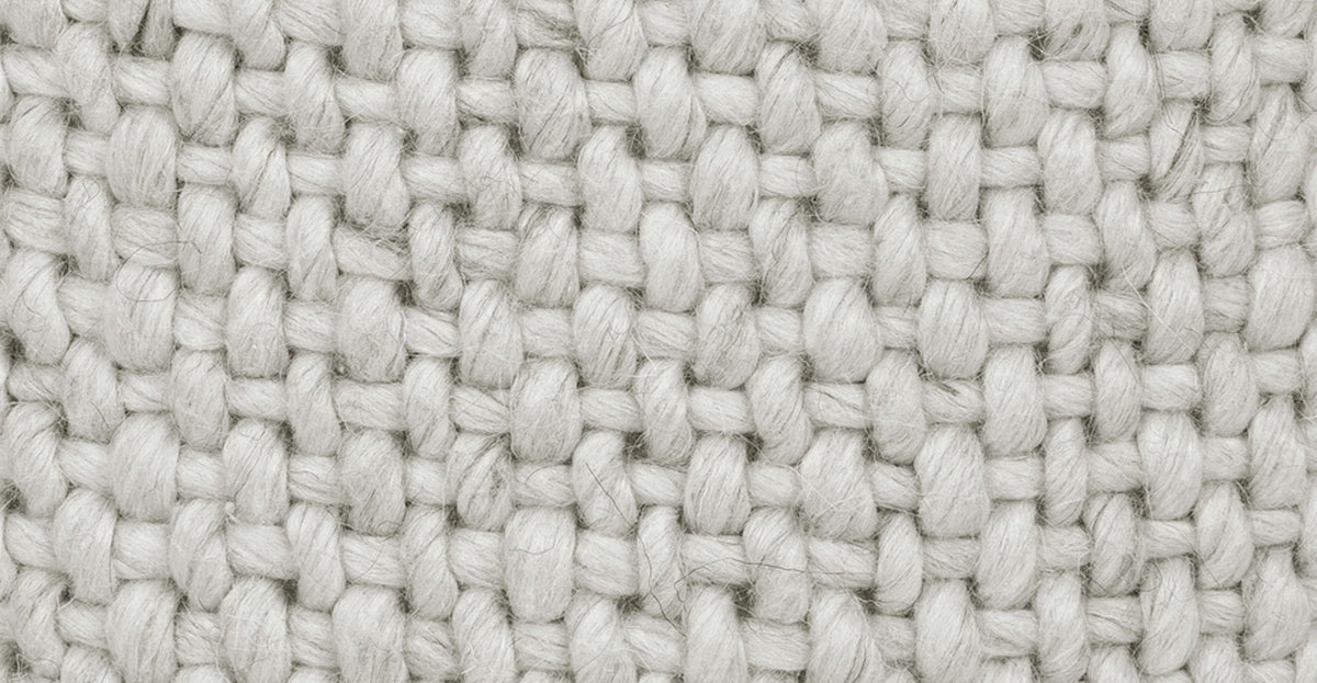 Lara 16" Pouf