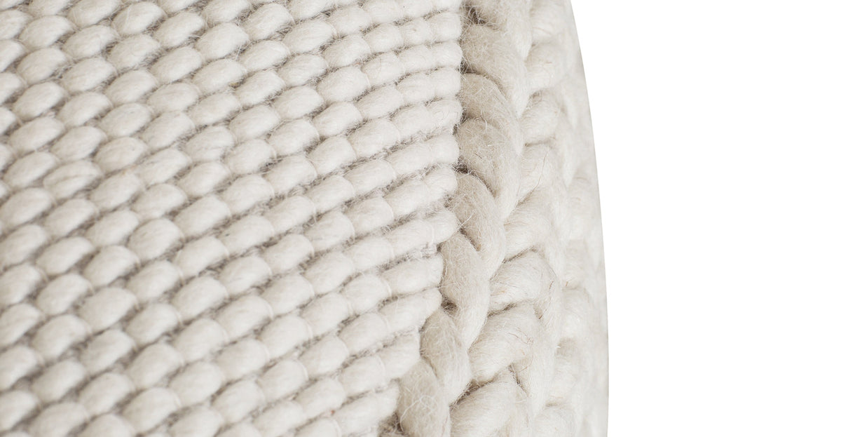 Leon 30" Pouf