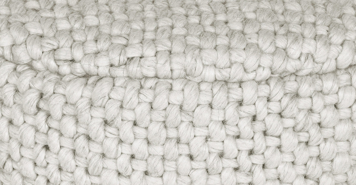 Lara 16" Pouf