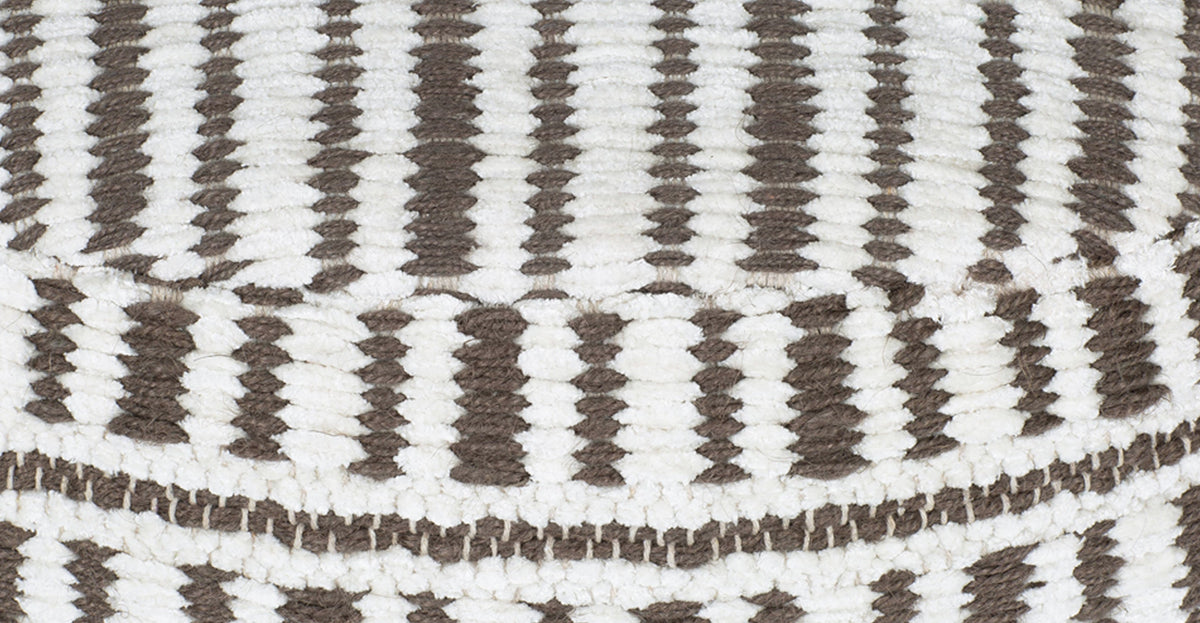 Zulu 30" Pouf