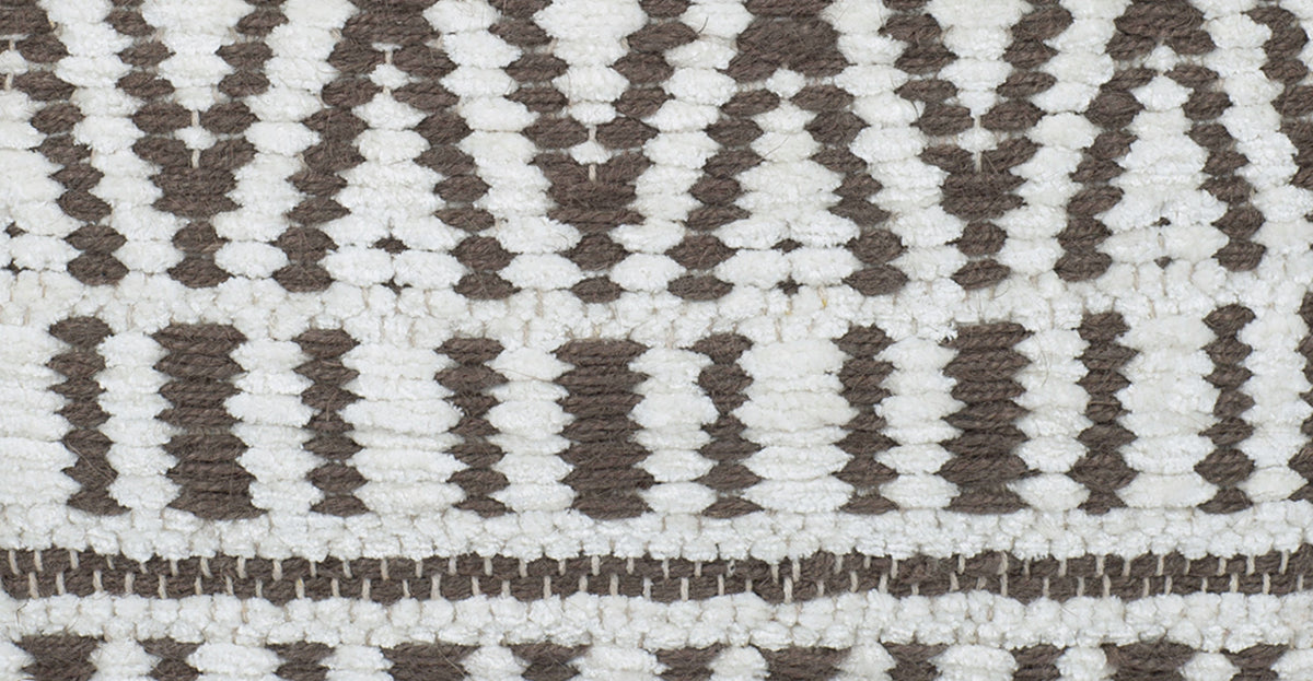 Zulu 30" Pouf